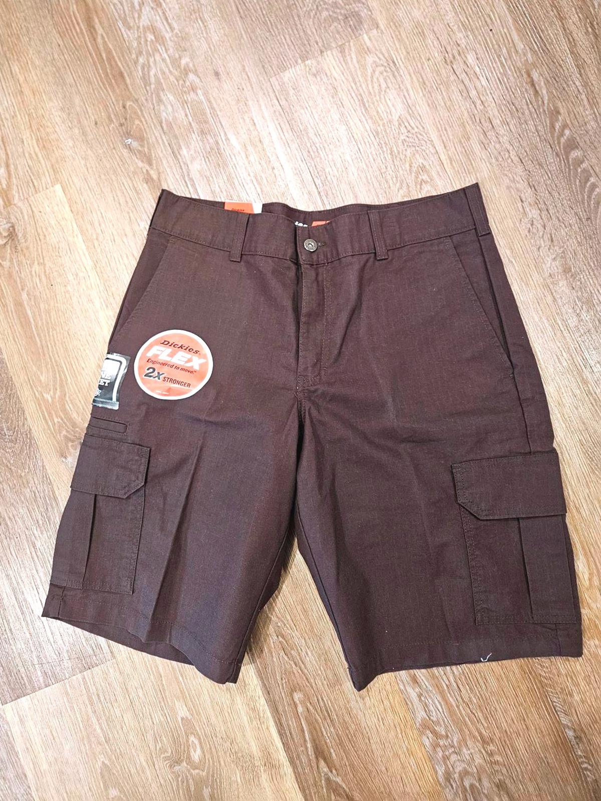 Nwt Dickies Flex Fit Brown Cargo Shorts for Men 34