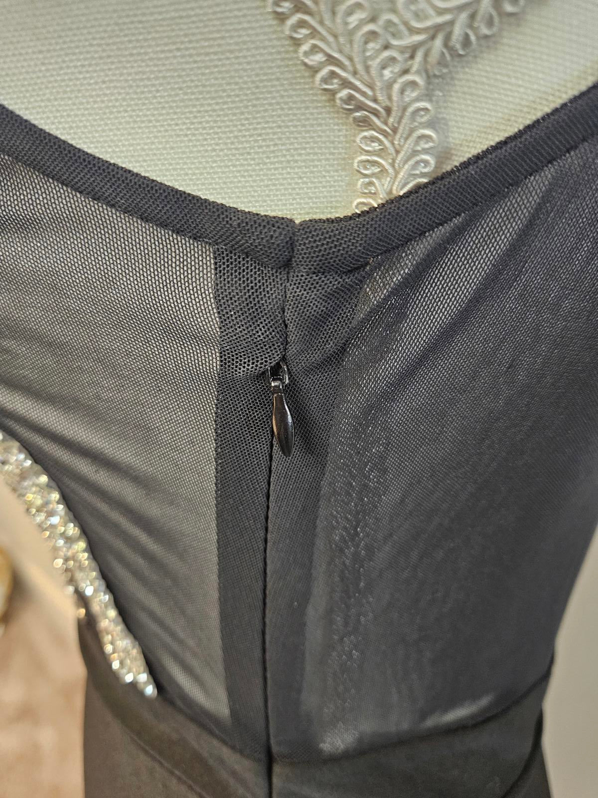 Kimcine Elegant Black Dress with Shimmery Details Size M