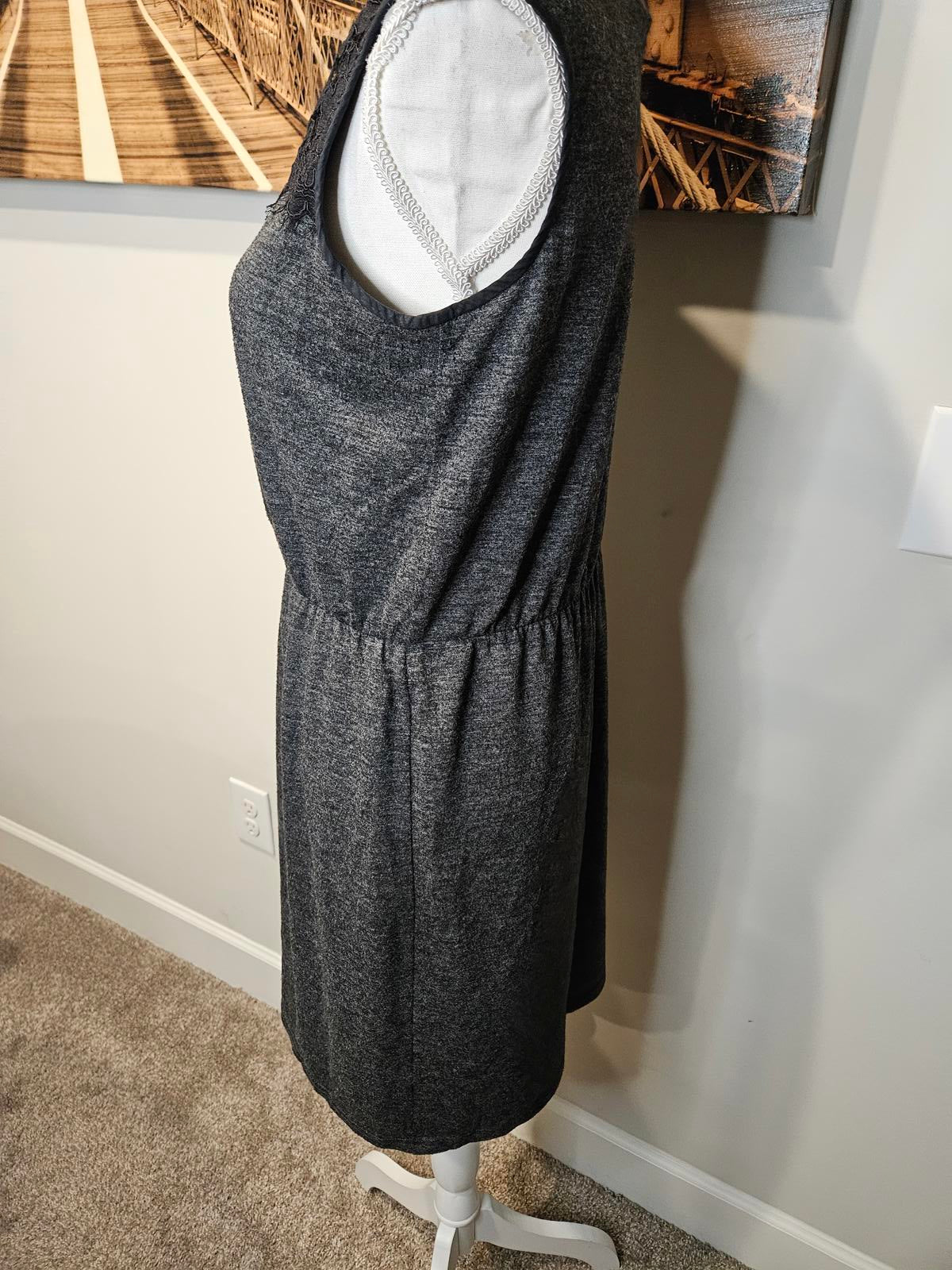 LOFT Sleeveless Lace-Accented Dress #505