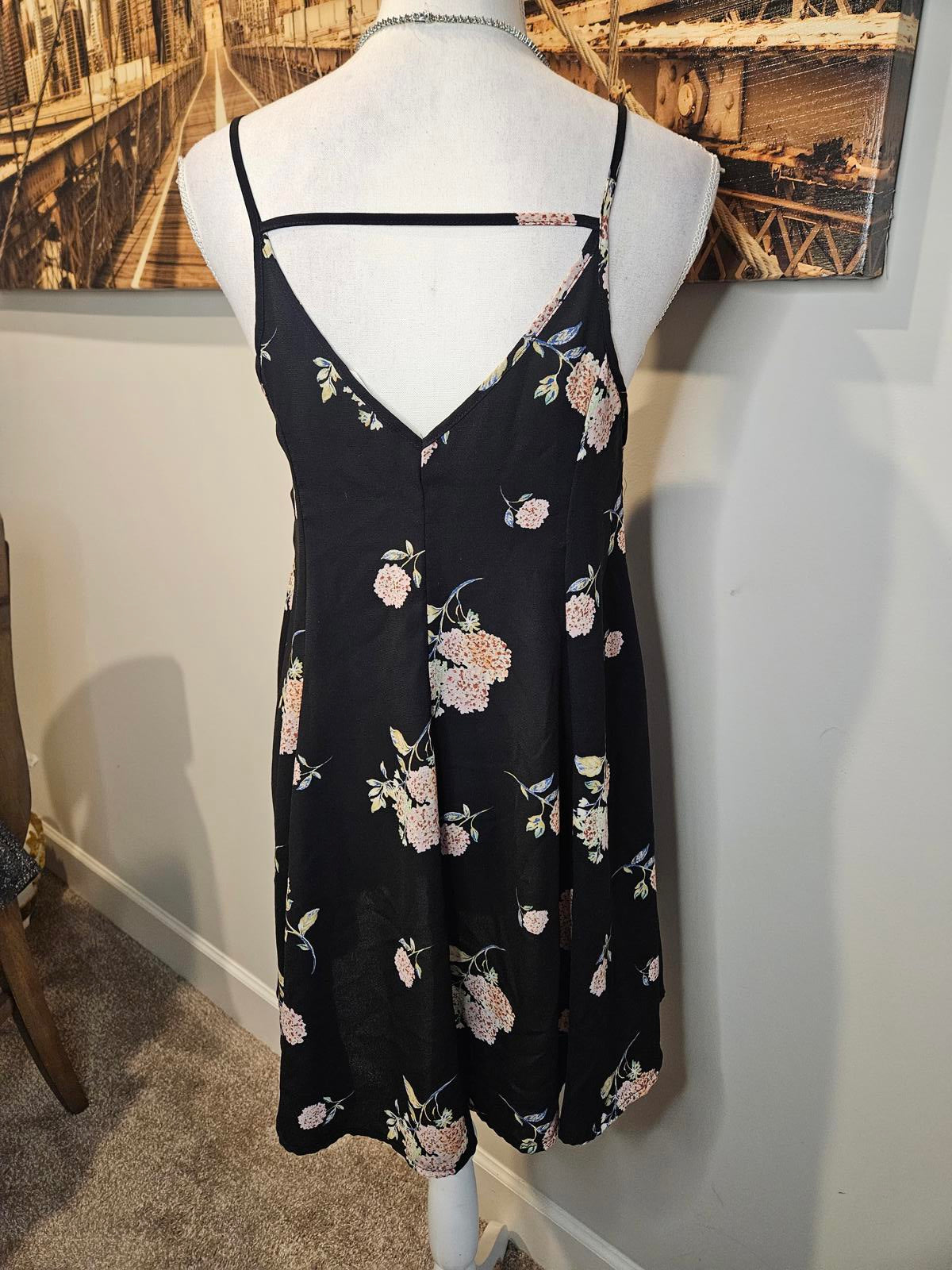 Lush Floral Black Slip Dress – Perfect for Summer #H61
