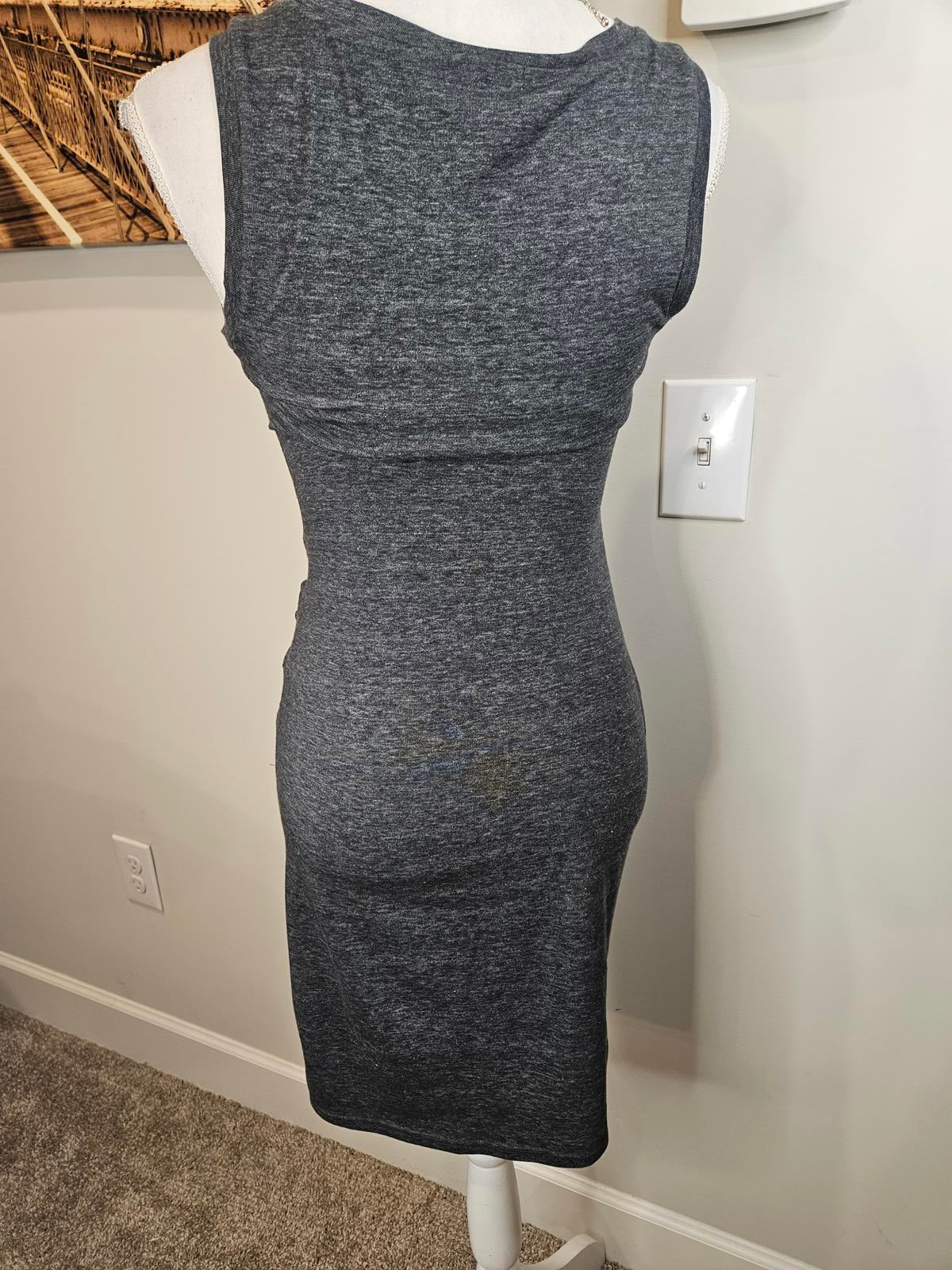Leith Gray Sleeveless Dress - Perfect for Any Occasion #822
