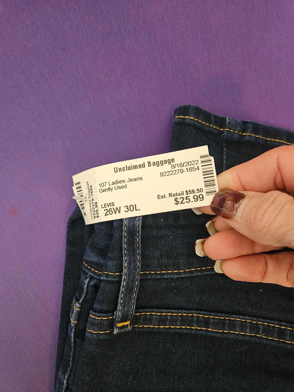 Levi's 721 Jeans  26 x 30- Classic with Iconic Back Pockets #J5