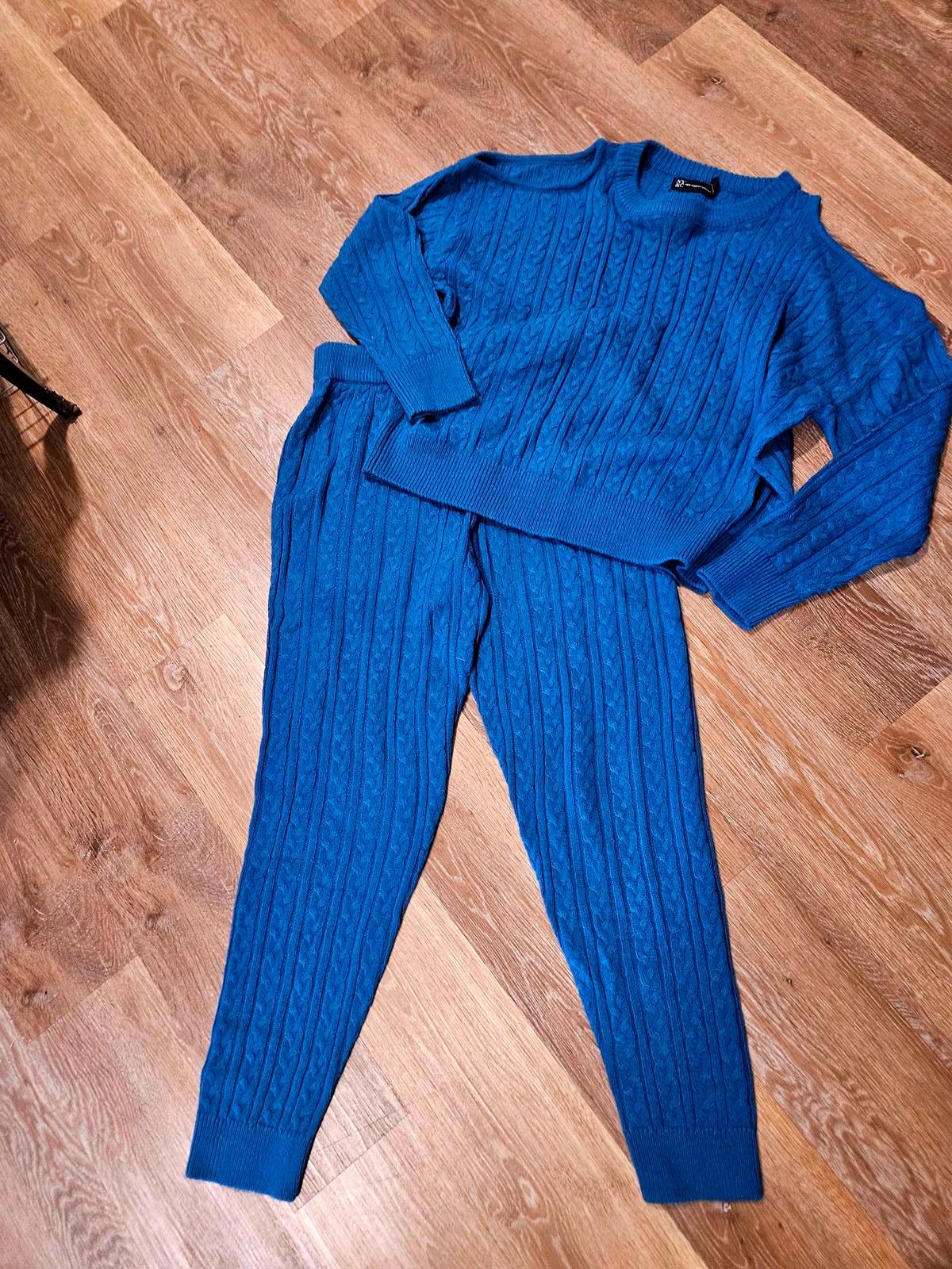 New York & Company Blue Cable Knit Sweater Set