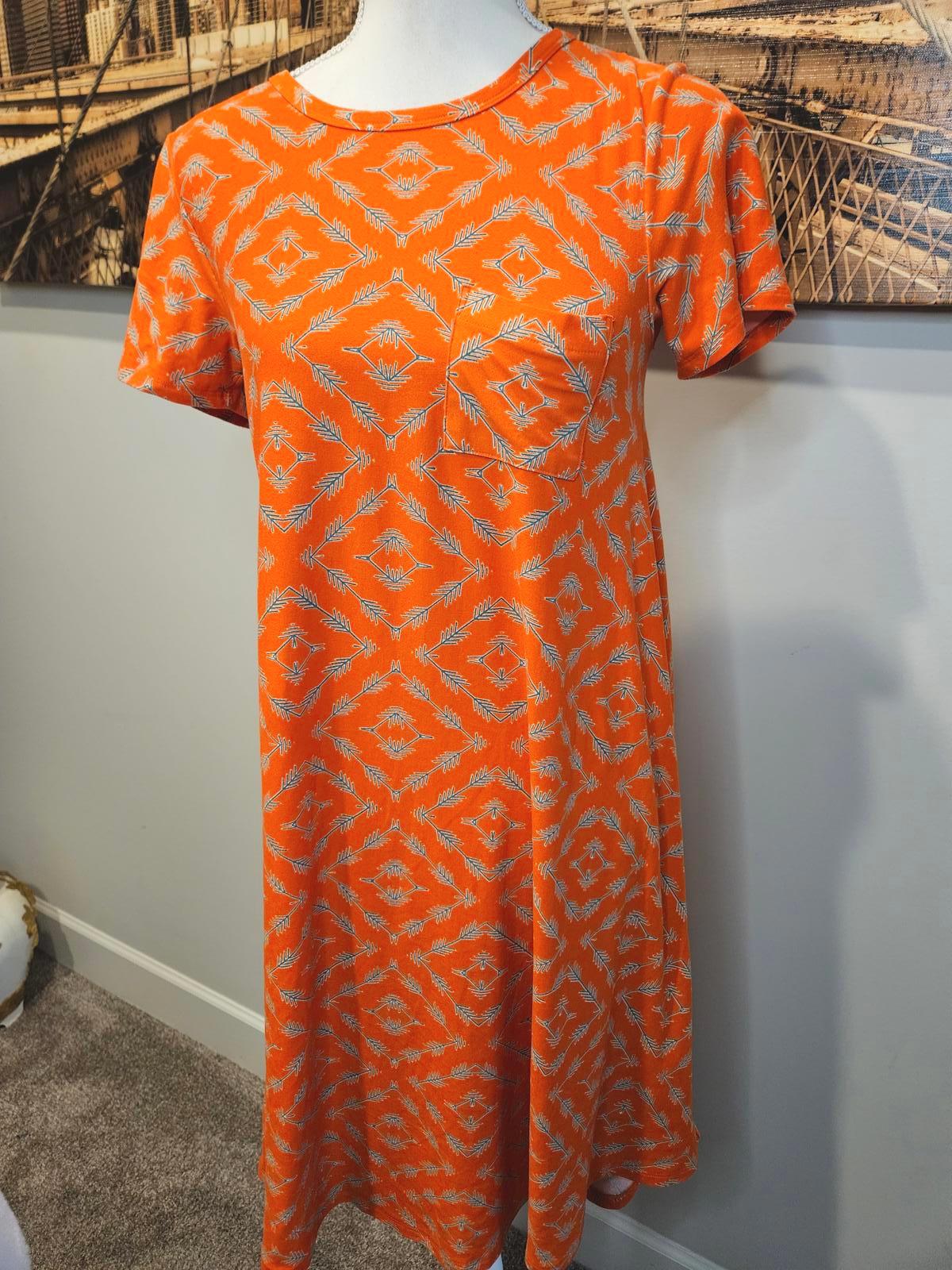 LulaRoe Orange Print Hi-low Short Sleeve with Pocket #366