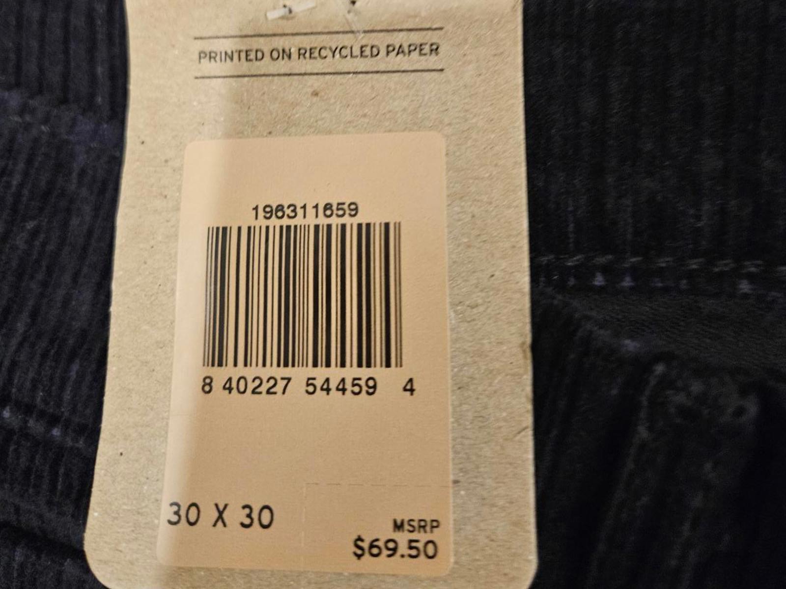Levi's 314 Shaping Straight Jeans - Black Corduroy - Size 30x30 b63