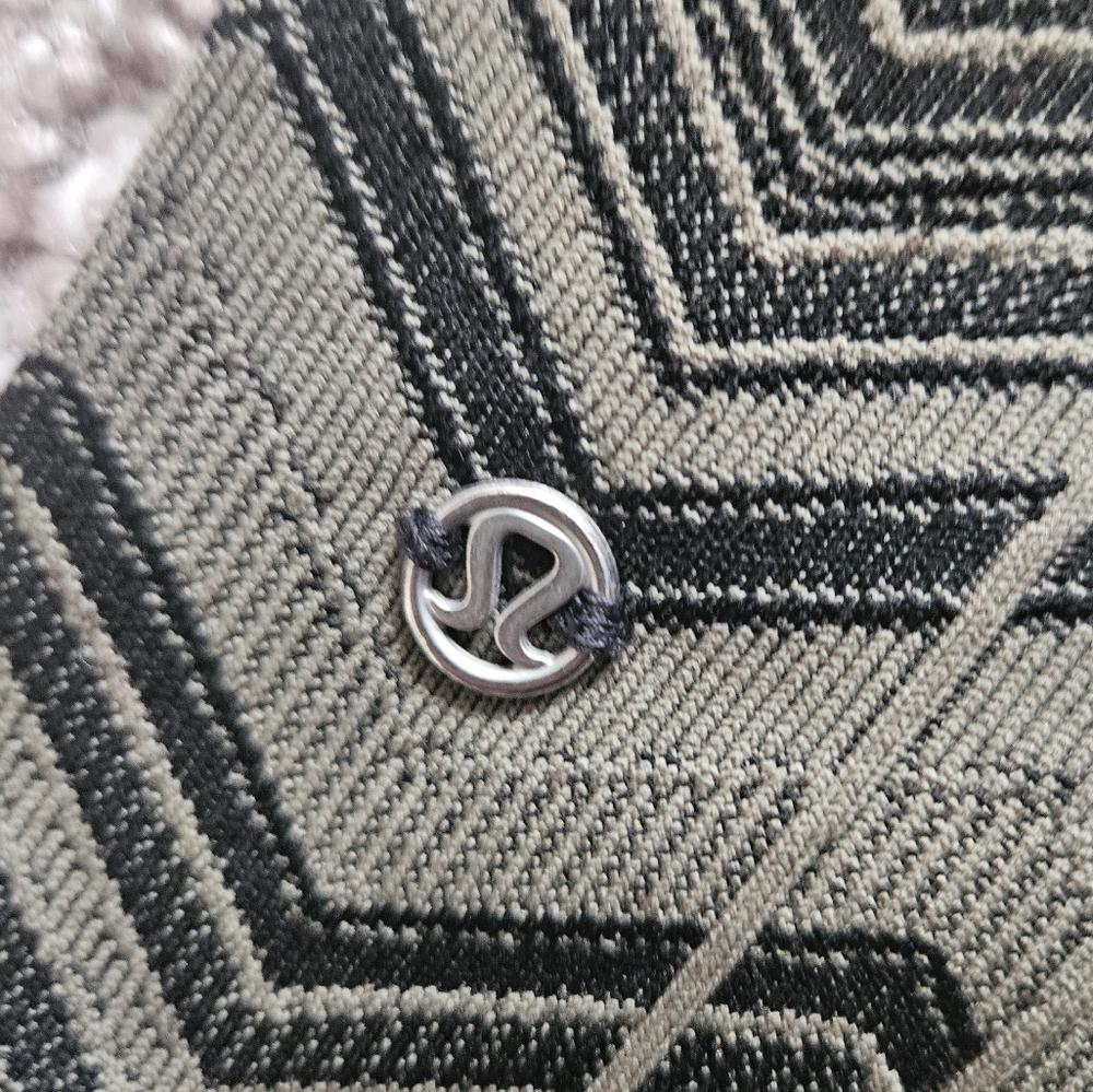 Lululemon Chevron Print Leggings Size 8 J16