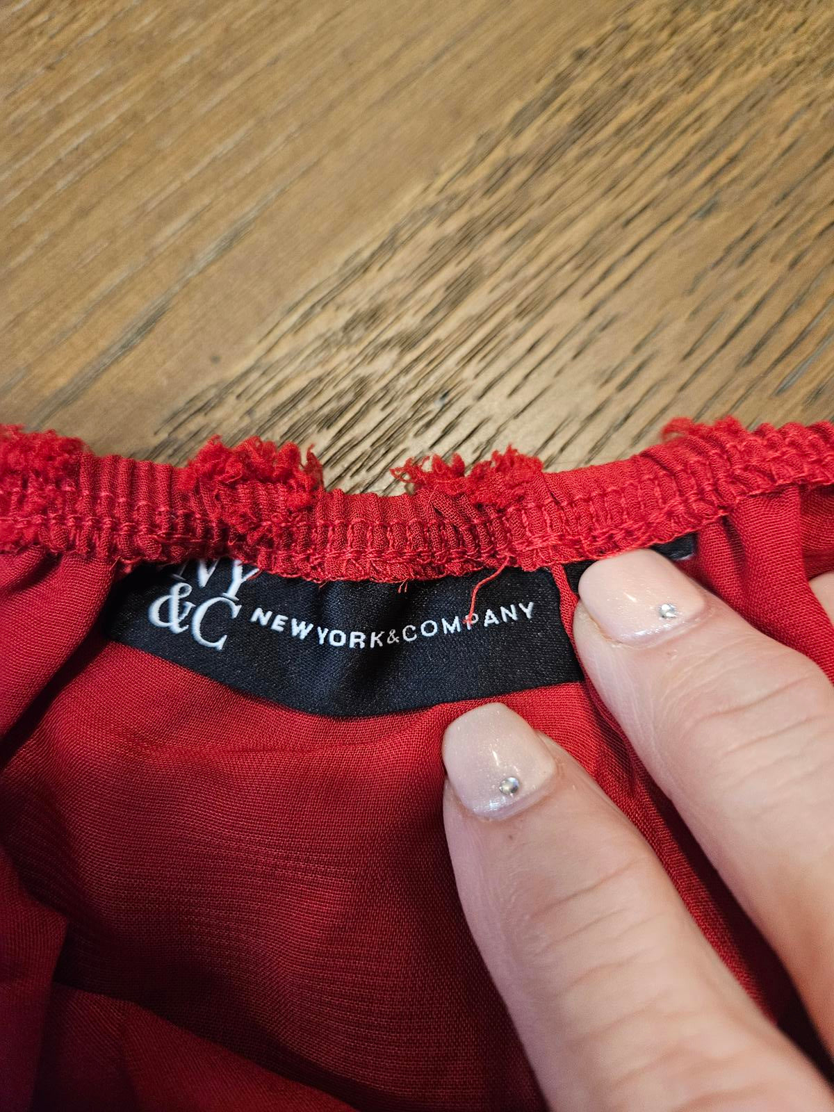 New York & Co. Red Textured Long Sleeve Blouse 744