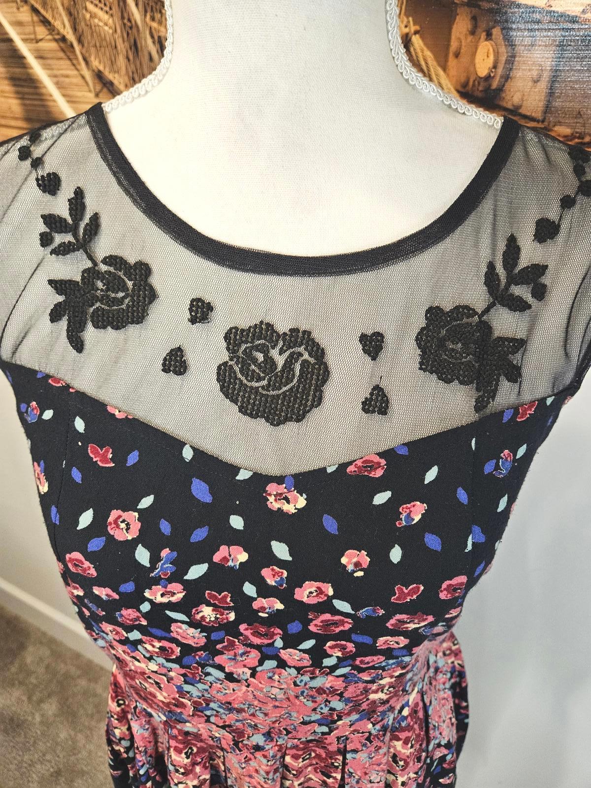 Kimchi Blue Floral Dress - Size 10 771