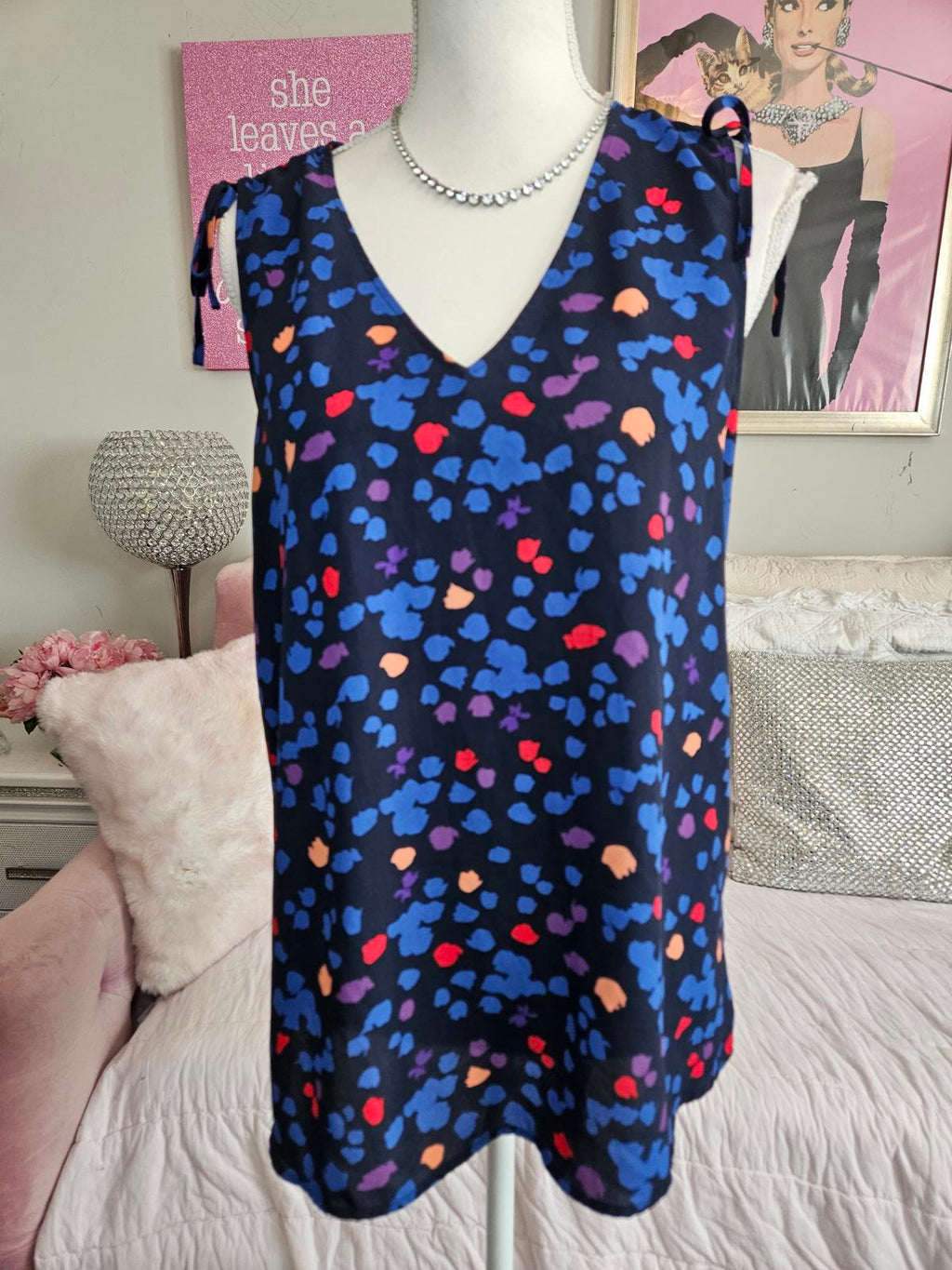 LOFT Navy Floral Print V-Neck Sleeveless Top - Size M #133
