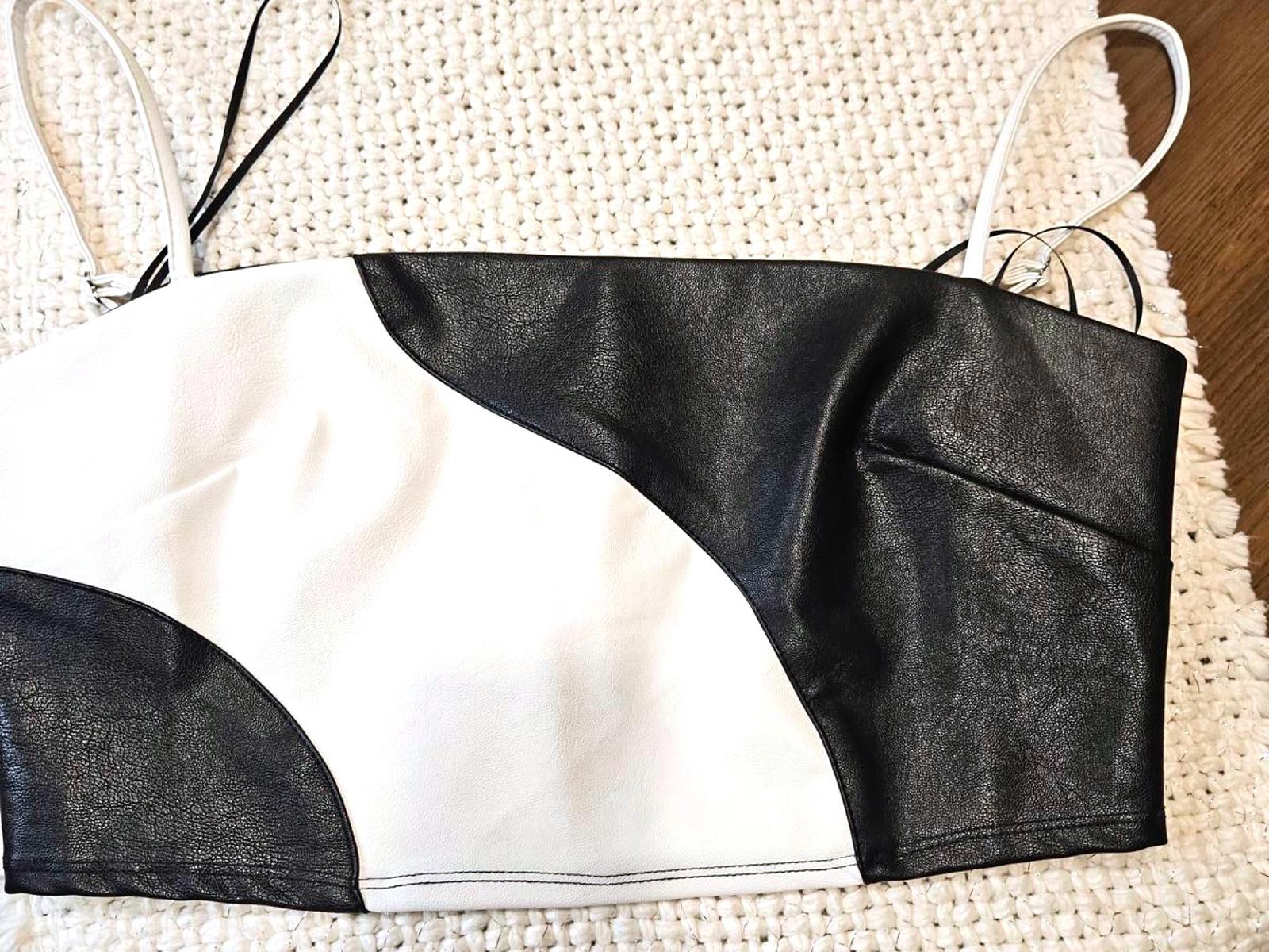Molly Green Cropped Leather Color Block Top b69