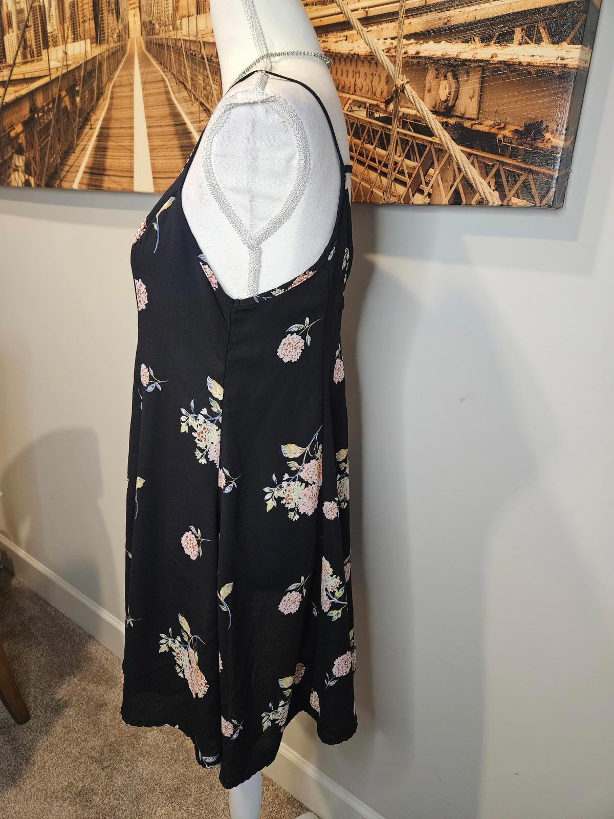 Lush Floral Black Slip Dress – Perfect for Summer #H61