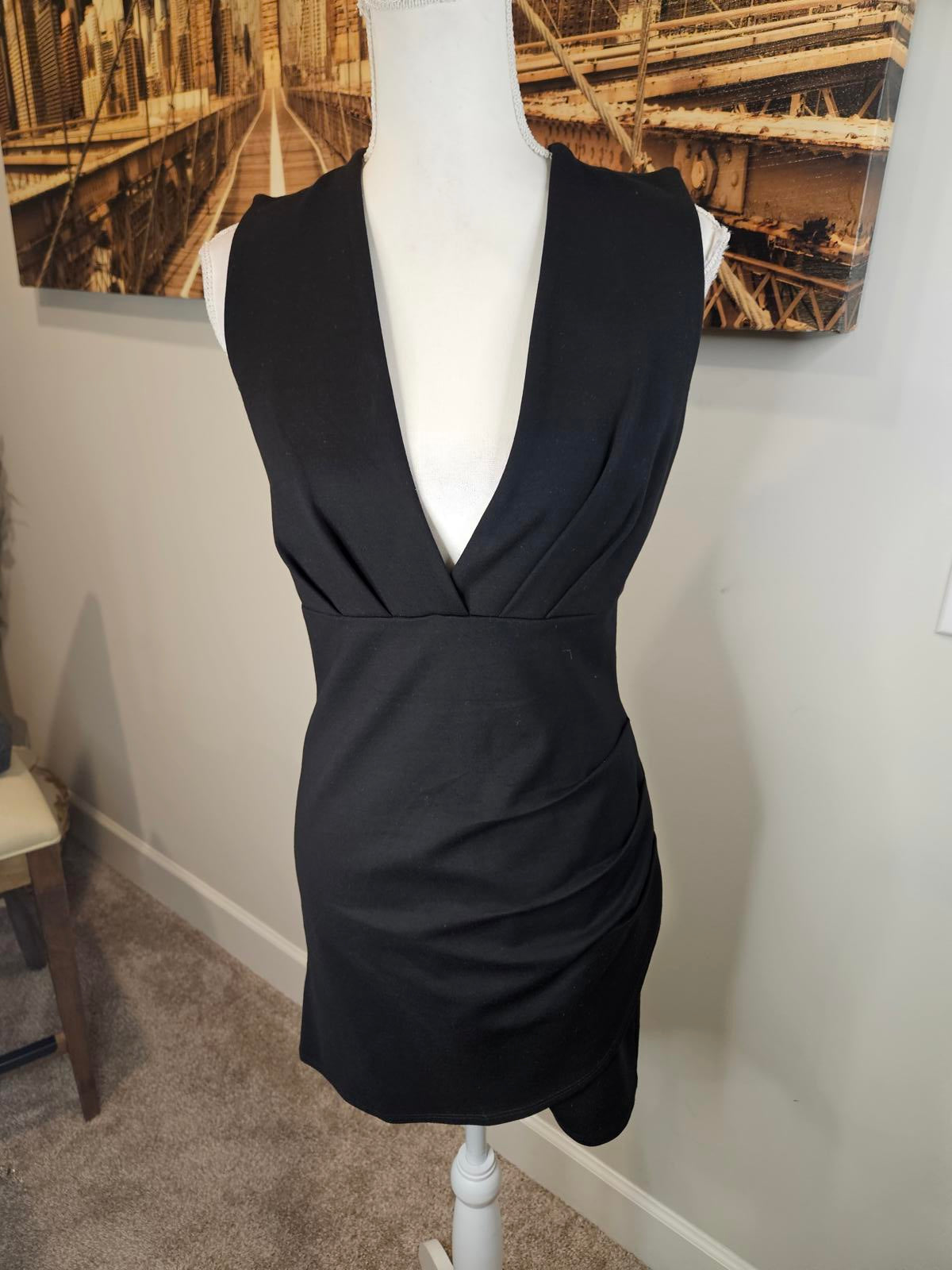 Lulus Sexy Little Black Low Cut Dress #H146