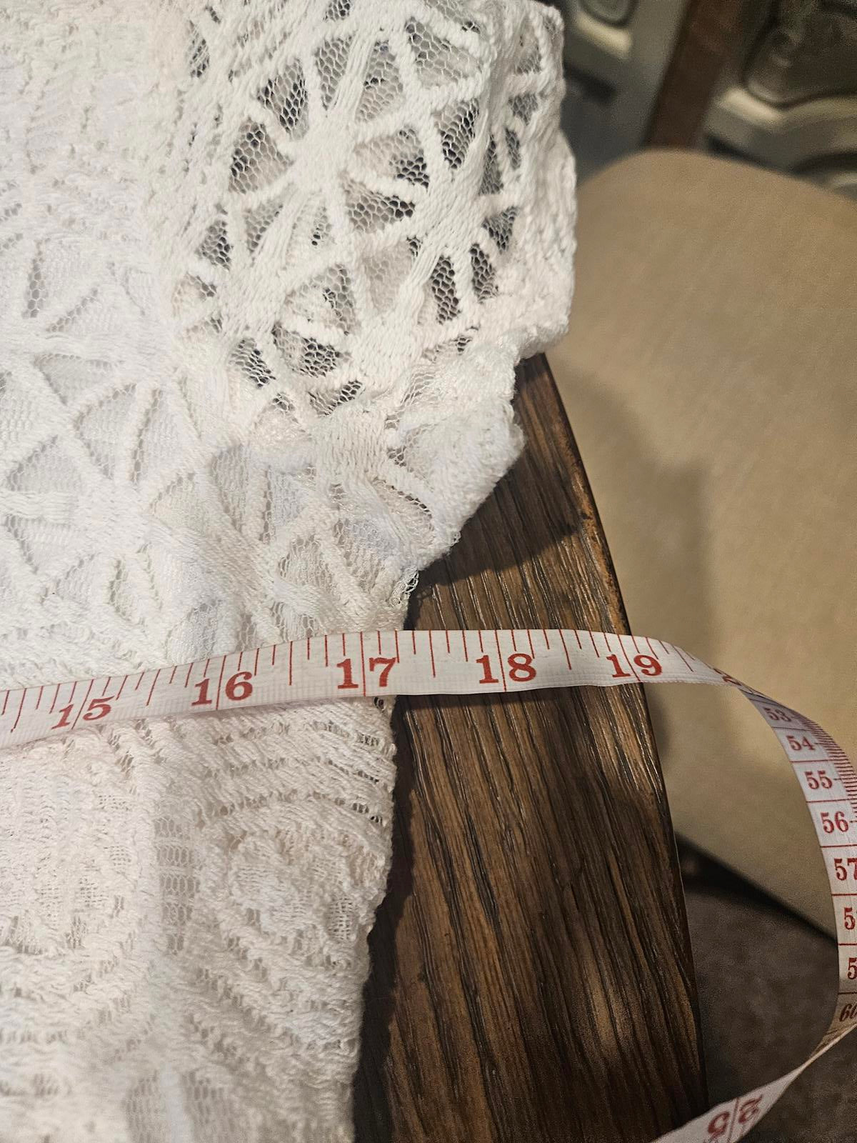 Lulu's Lace Shift Dress - Elegant White Design