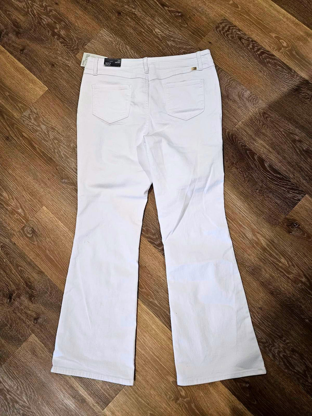 Nwt 1822 Denim Women's Ultra Soft Slim Boot Pants - White A5