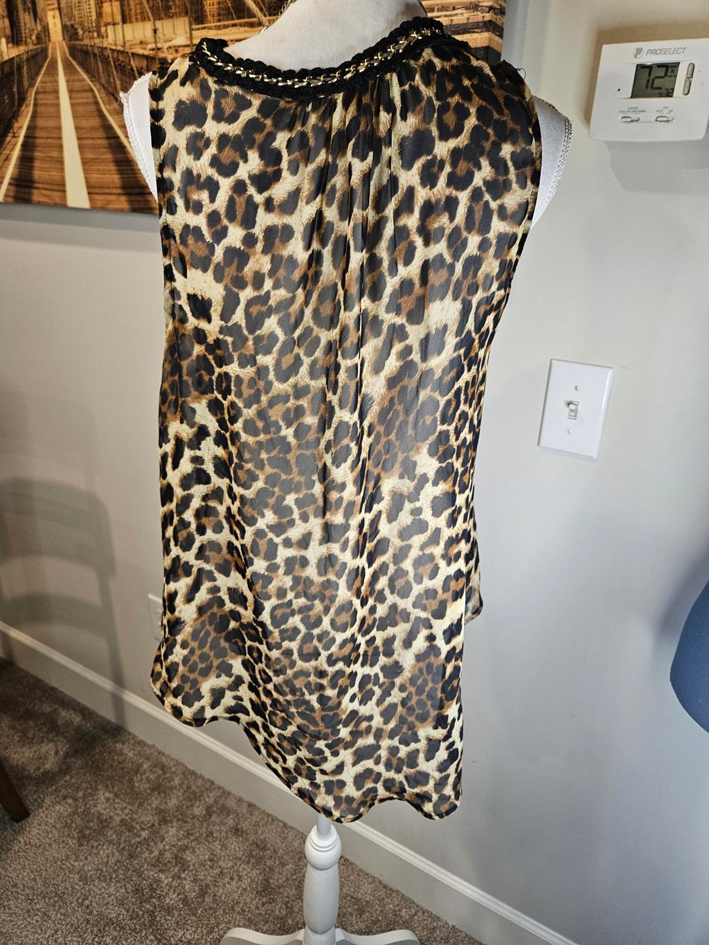 Mauve Leopard Print Sleeveless Top with Chain Detail #643