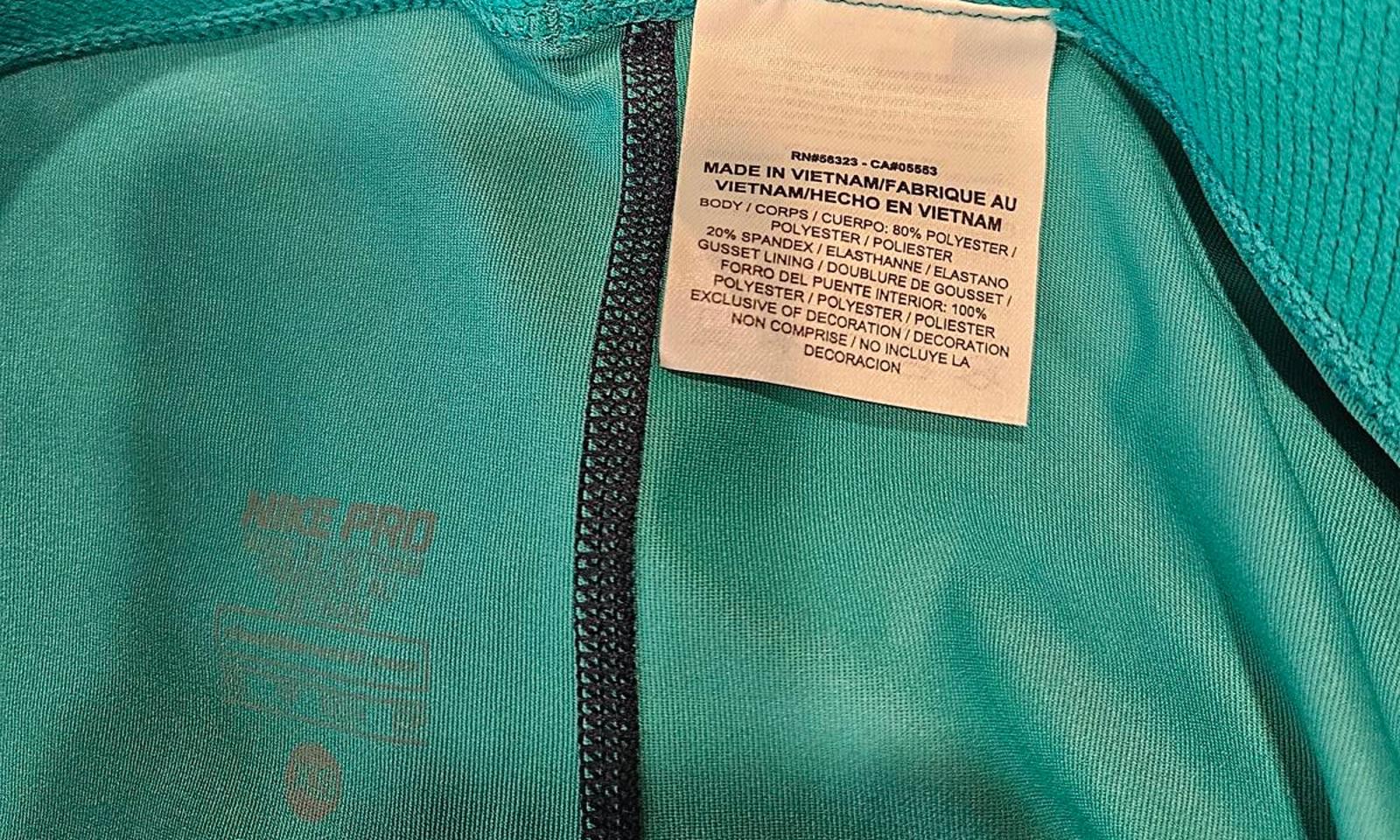 Nike Pro Women's  Capri Leggings - Stylish Activewear #625