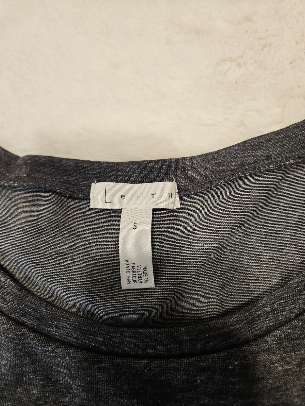 Leith Gray Sleeveless Dress - Perfect for Any Occasion #822