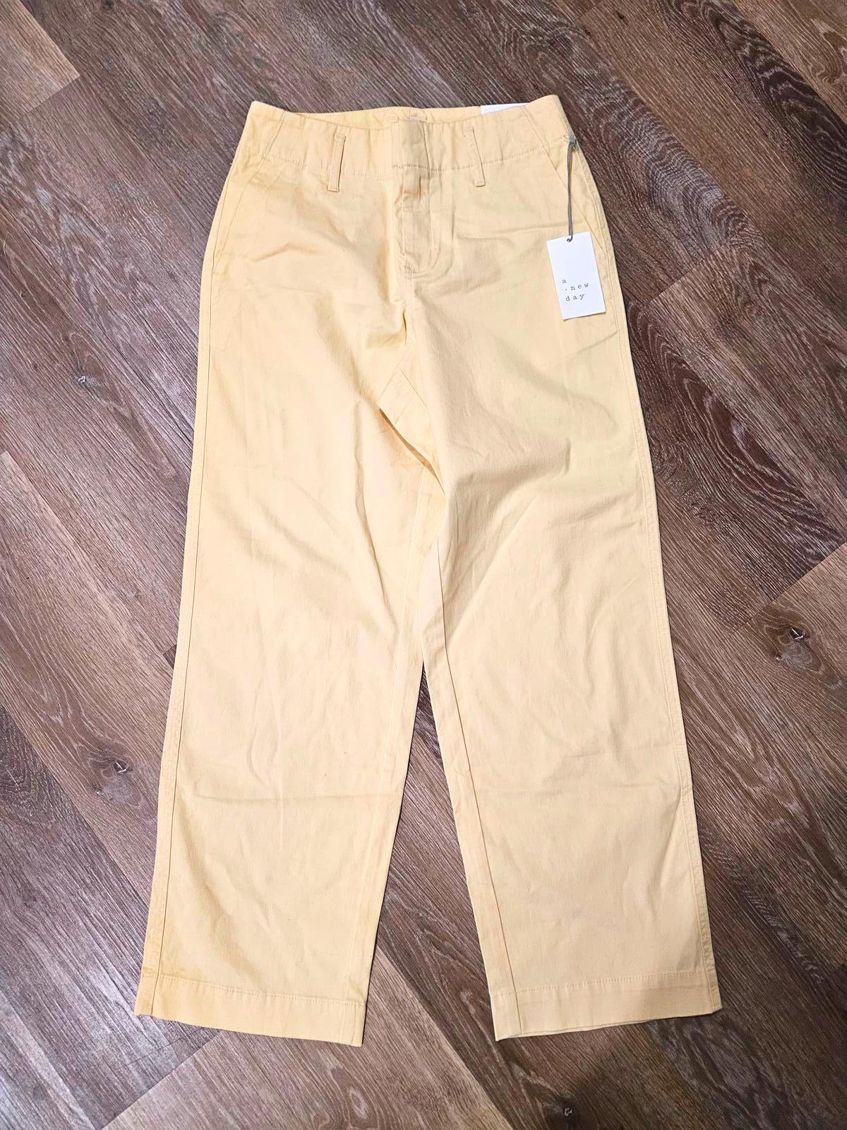 Light Yellow Women's Casual Pants