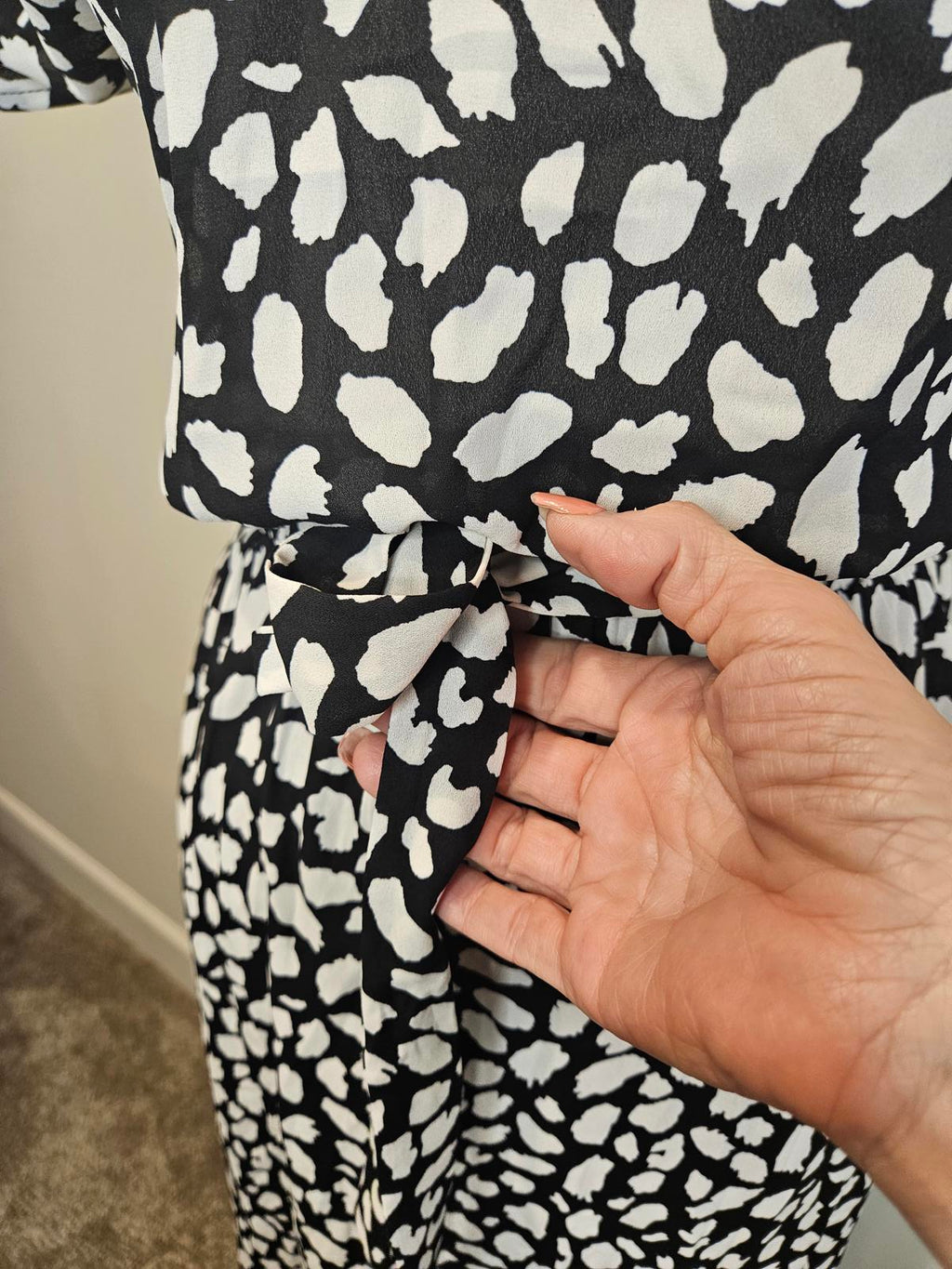 Nwot Sienna Sky Black and White Patterned Midi Dress #746