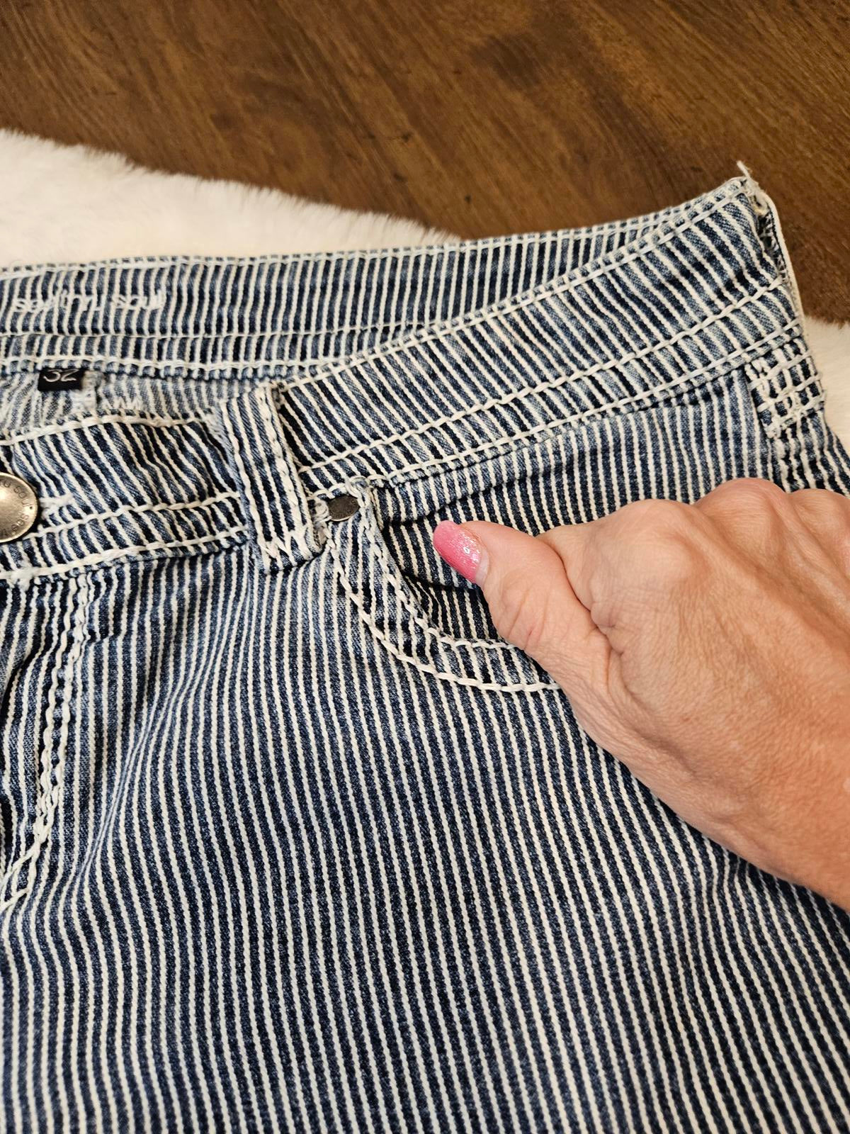 Most Wanted Denim Blue Striped Shorts - Size 32 #303