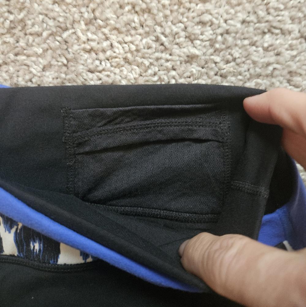 Lululemon Black Capris with Blue Patterned Waistband - Size 8 #J2