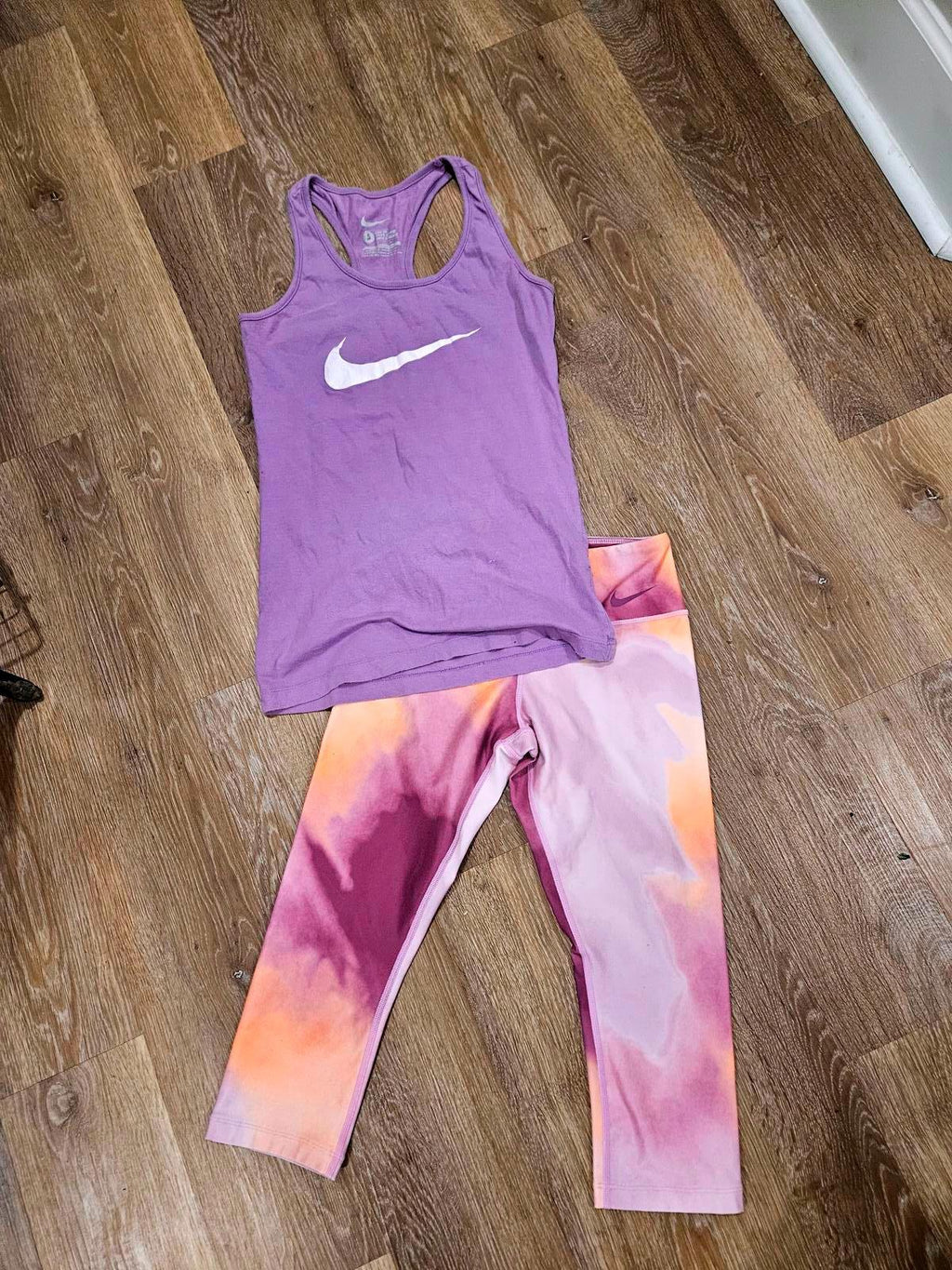 Nike Set Women's Purple Sleeveless Tank & Leggings Size Small