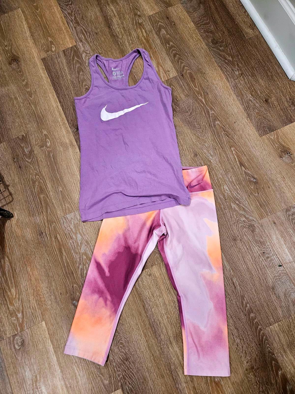 Nike Set Women's Purple Sleeveless Tank & Leggings Size Small