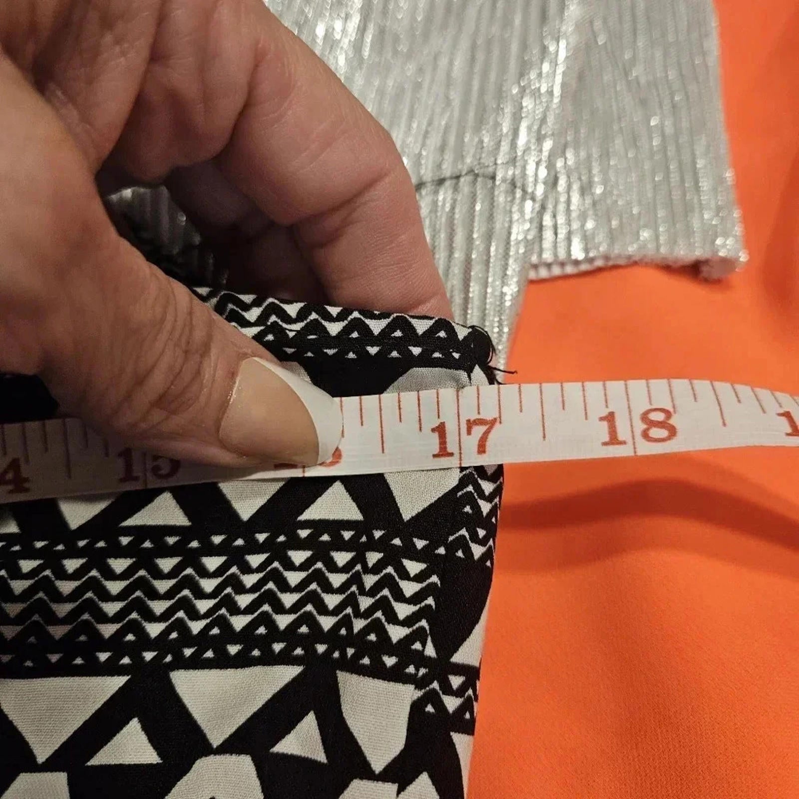 My Story Open Back Black and White Geometric Tank Top #129