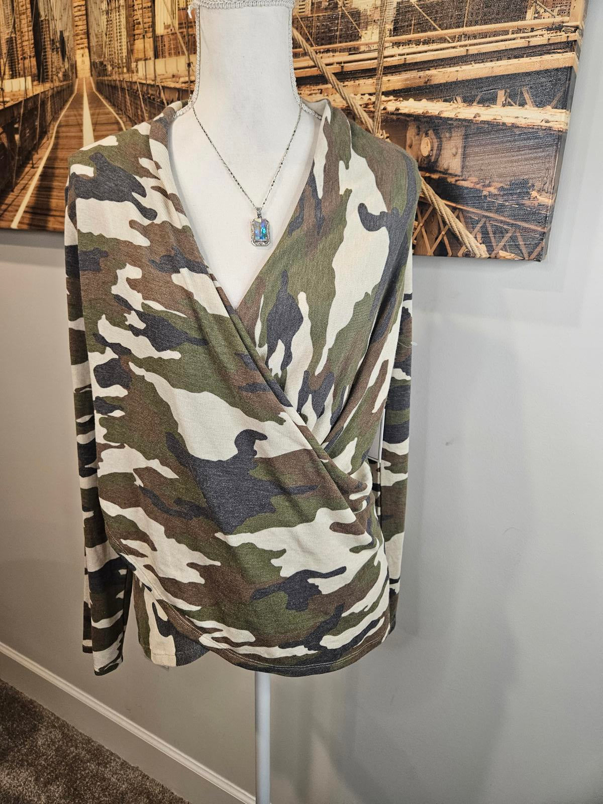Nwt 1.State Stylish Camo Wrap Top 1076