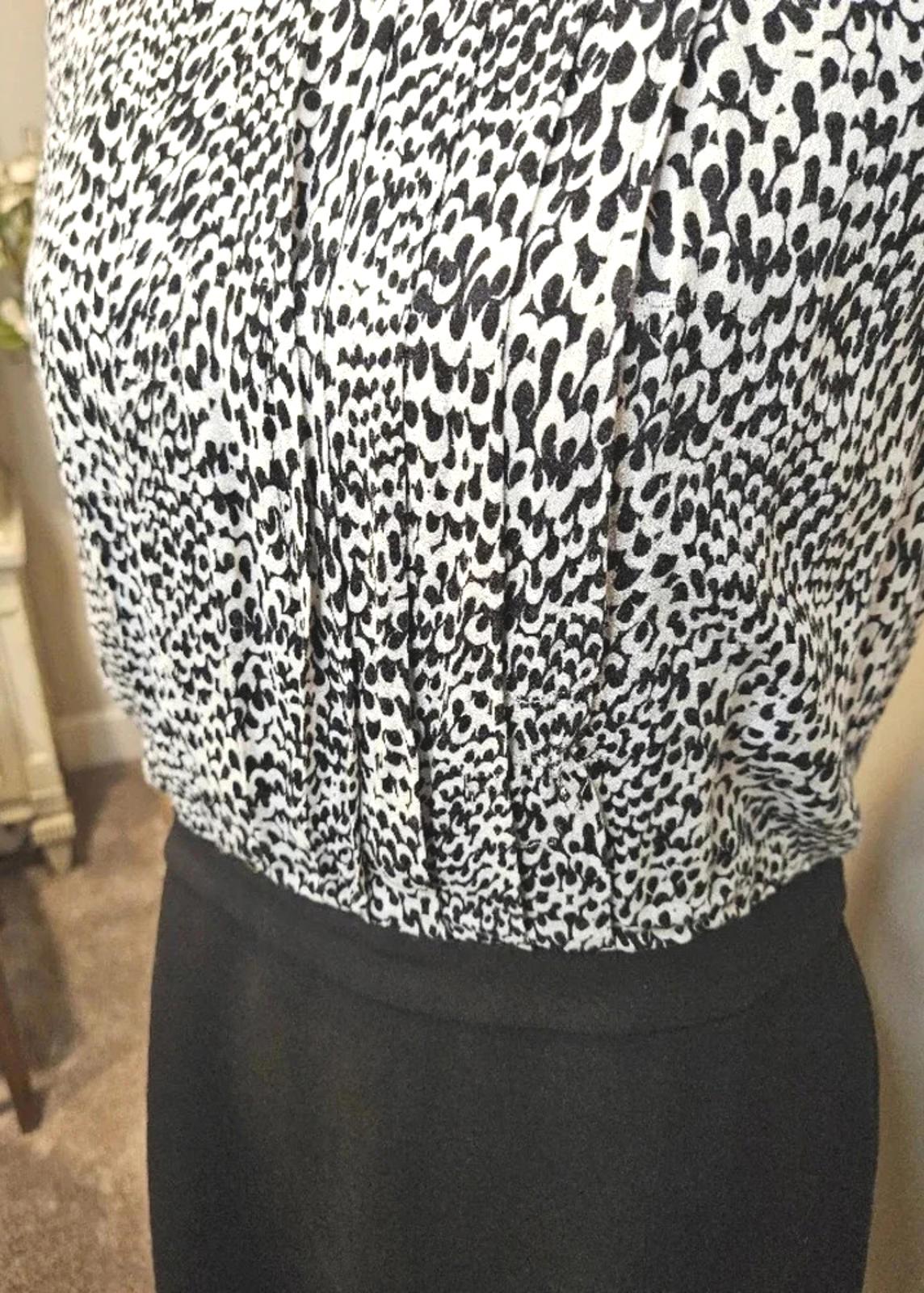 LOFT Stylish Black and White Animal Print Dress H40