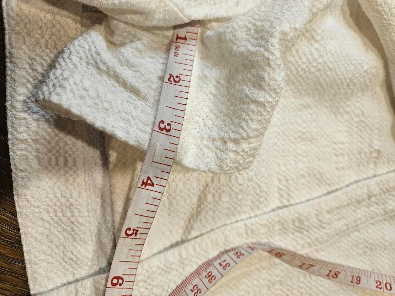 Nanette Lepore Women's Textured White Skort - Size 2 #226