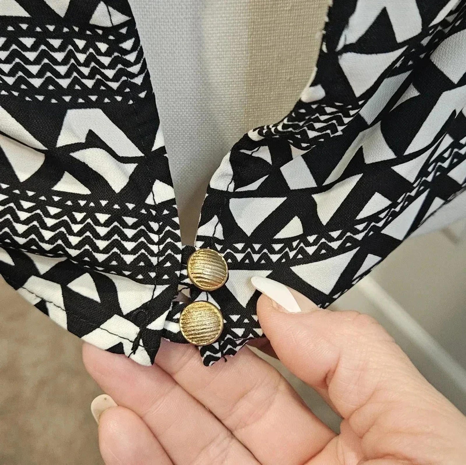 My Story Open Back Black and White Geometric Tank Top #129