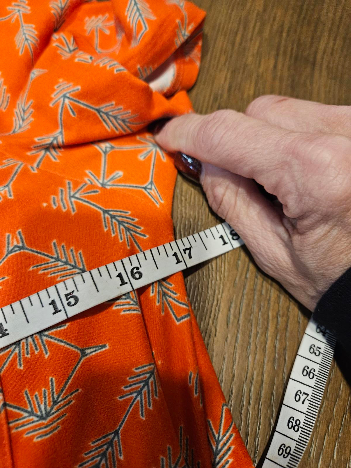 LulaRoe Orange Print Hi-low Short Sleeve with Pocket #366