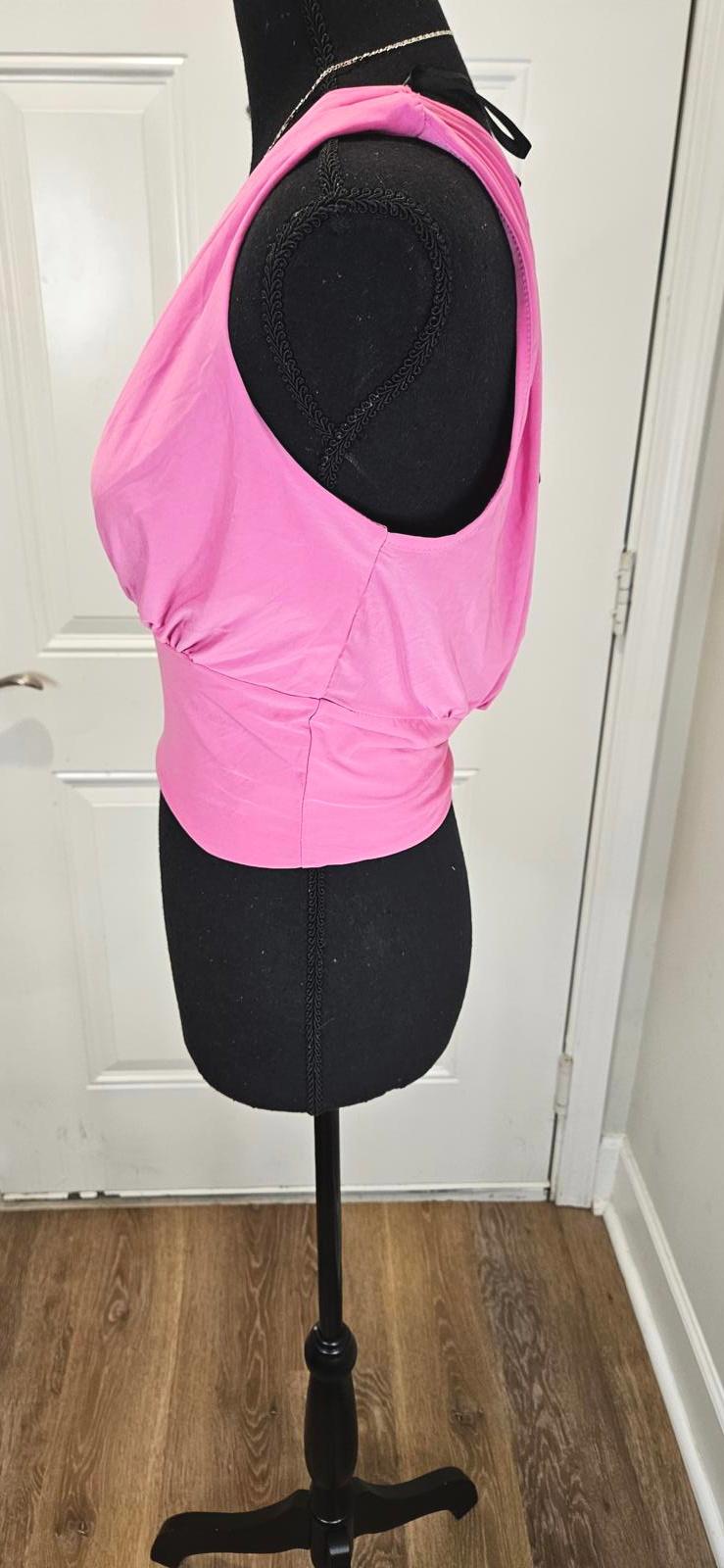 Nwt 21 Saints Stylish Pink Sleeveless Top