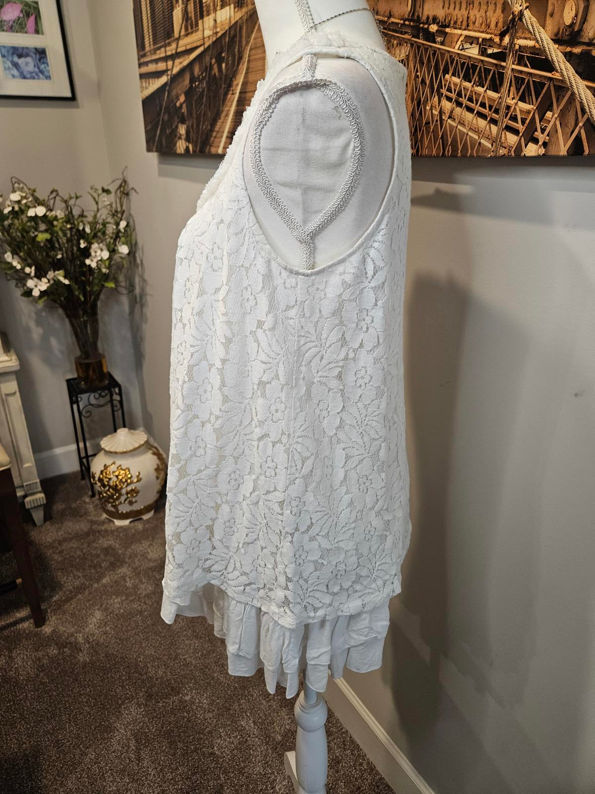 Mystree Elegant Floral Lace Tank Top - Size S #281